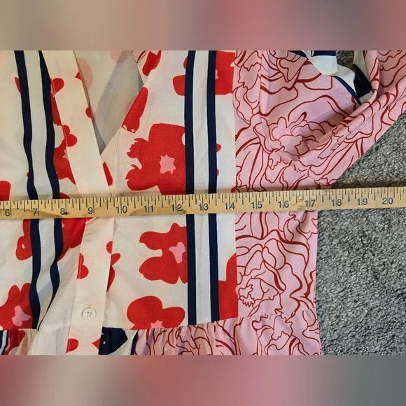 Adorable Lightweight Multiple Print Dress - Picture 4 of 7